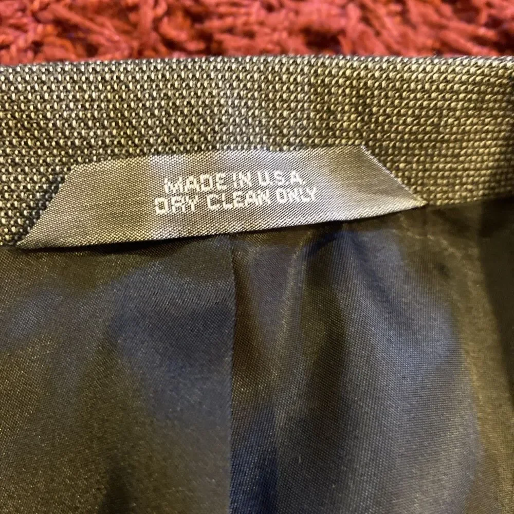 Vintage Classic 2 Piece Suit Men’s Size 46 Gray Jacket & Pants Made In USA